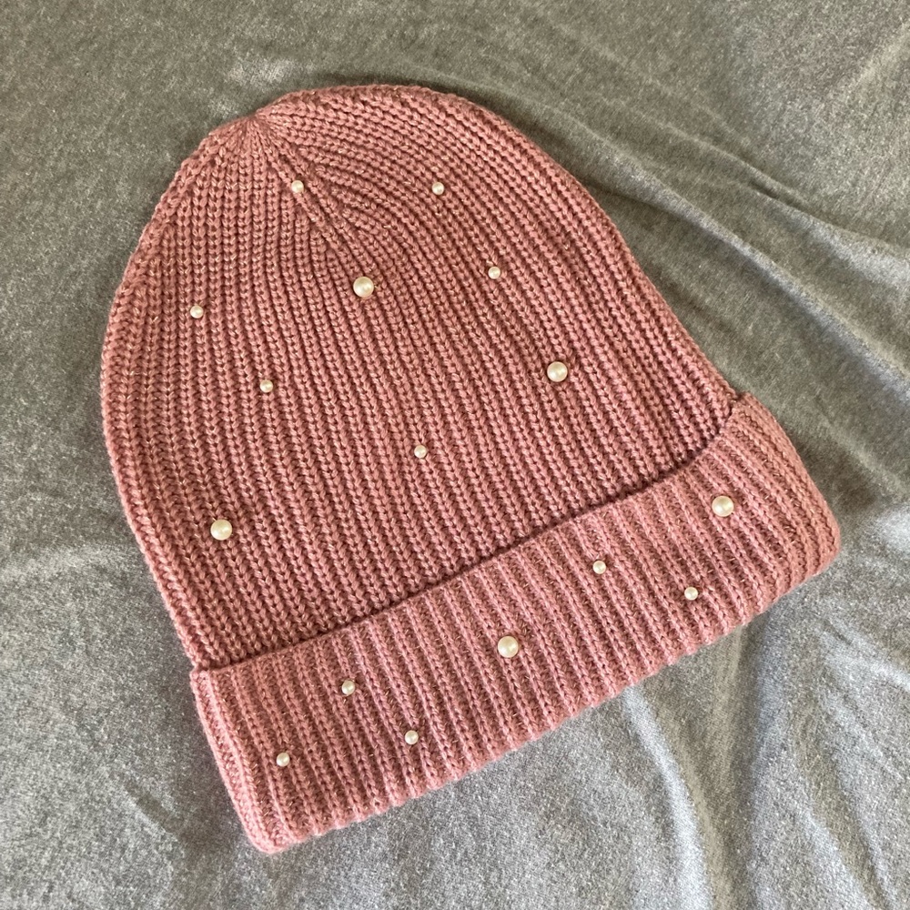 Blush beanie with faux pearls